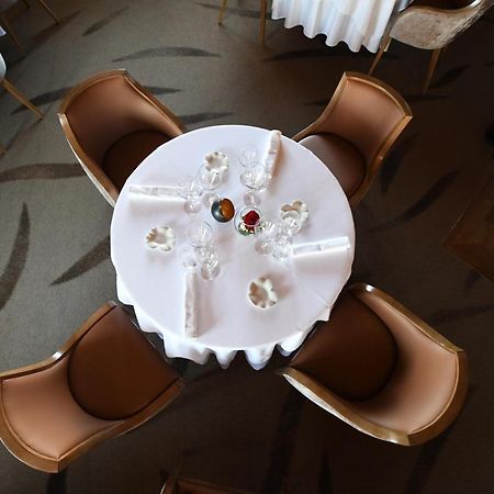 Logis Hotel Restaurant Au Boeuf Rouge Niederschaeffolsheim Eksteriør billede